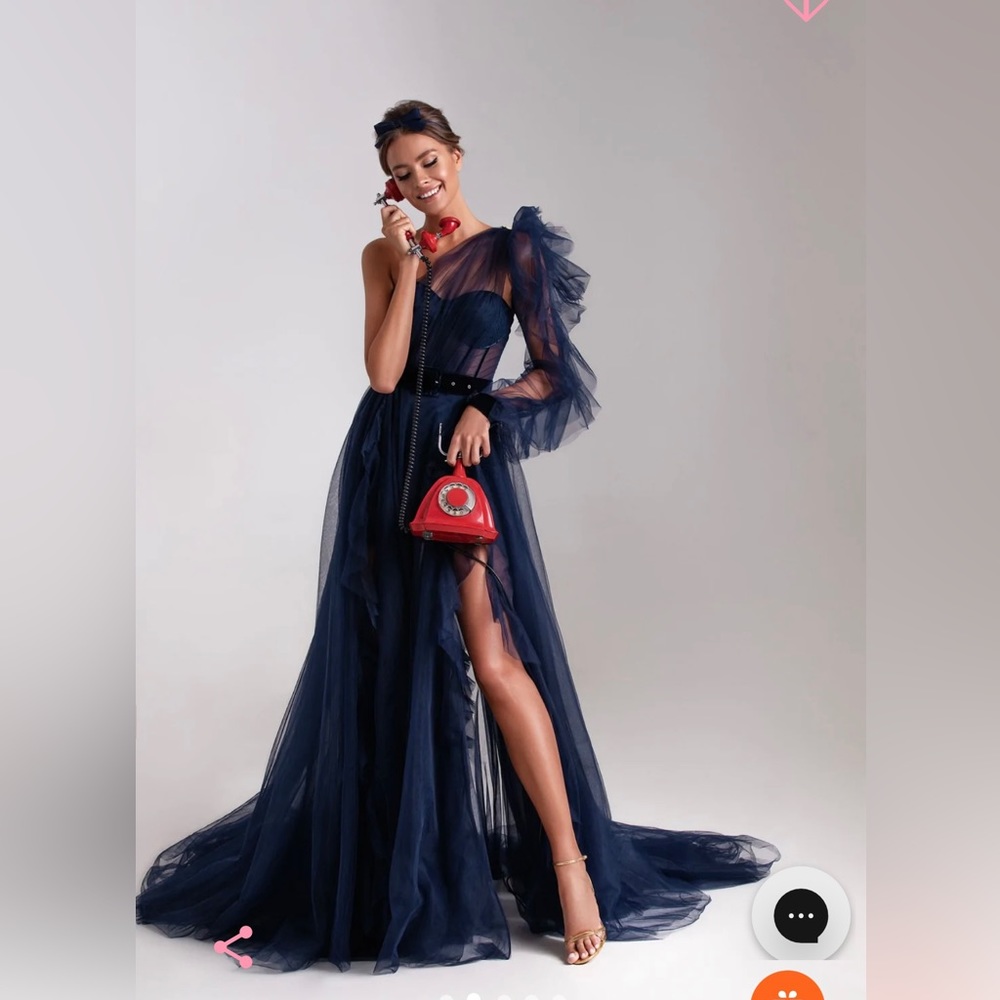 Milla Royal Navy tulle gown with detachable sleeve (with belt).
